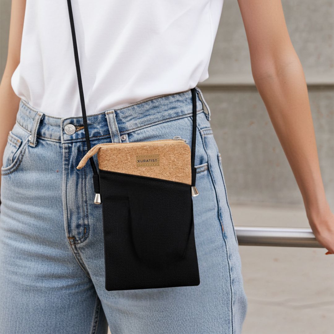 Handytasche zum Umhängen - Kuratist FREYA - Black Cork - Kuratist