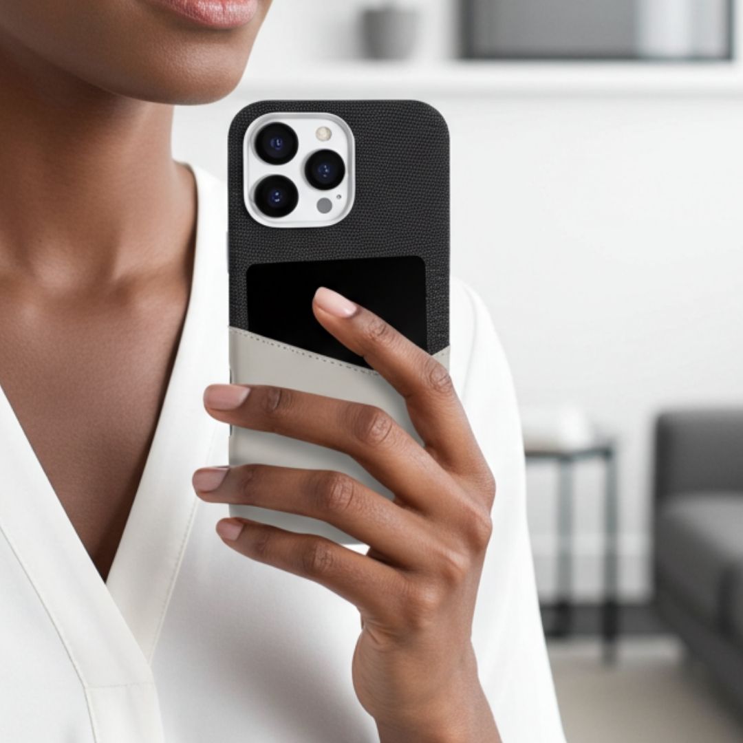 KIVO iPhone Hülle aus Leder & Stoff - Handyhüllen - Black/Beige - Kuratist