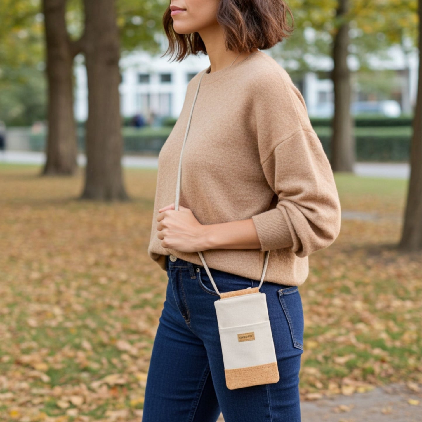 NELA Handytasche zum Umhängen - Handytasche zum Umhängen - Ecru Cork - Kuratist
