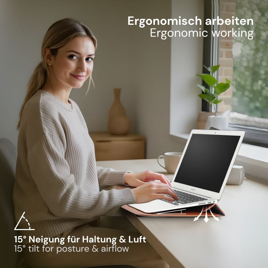 VIKA Flache Laptop - Hülle für MacBook & Notebooks - Laptophüllen - Caramel Brown - Kuratist