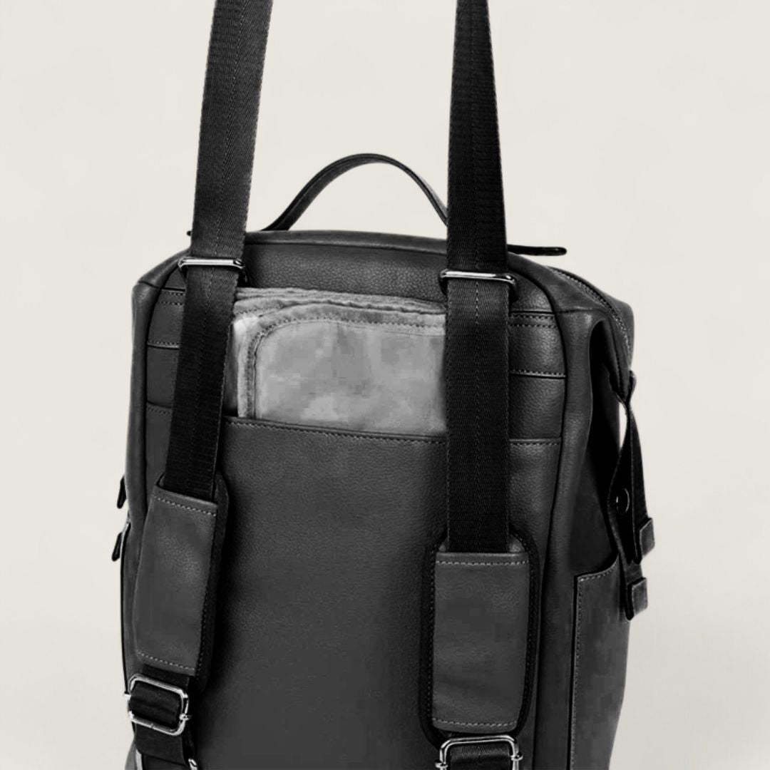 FENJA Multifunktionale Wickeltasche aus veganem Leder - Taschen - Black - Kuratist