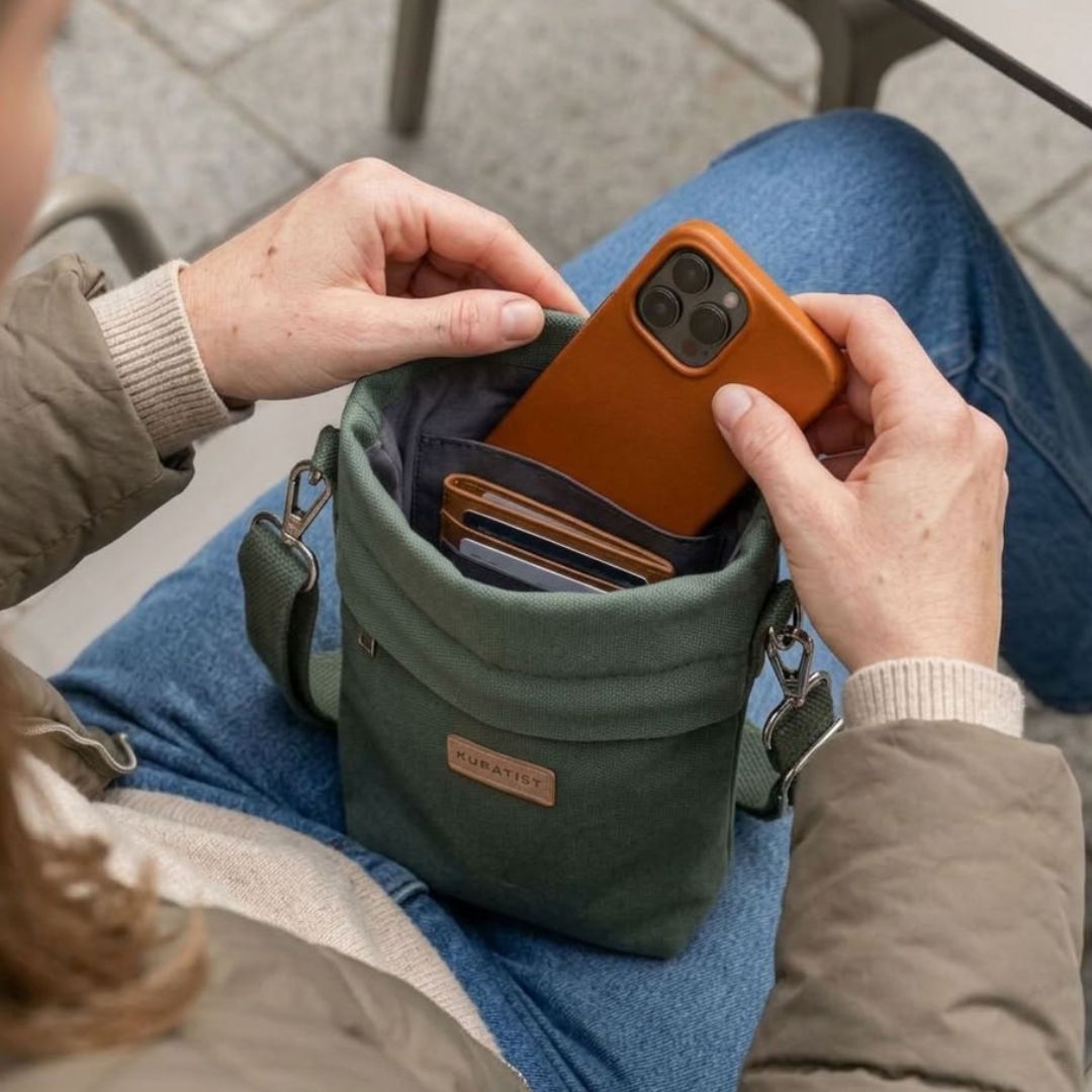GRETJE MINI Handy Umhängetasche - Umhängetaschen - Pine - Kuratist