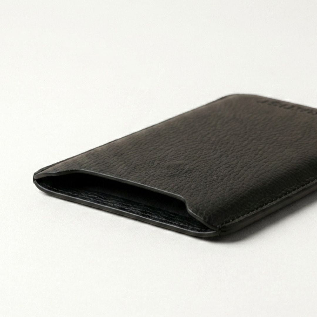 LUMI Handytasche aus Leder - Handytaschen - Premium Black - Kuratist