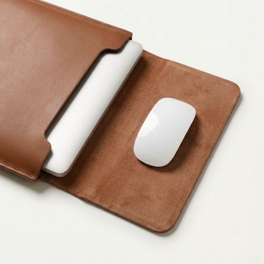 LUMI Laptop Hülle aus Leder für MacBook & Notebooks - Laptophüllen - Nappa Sienna Brown - Kuratist