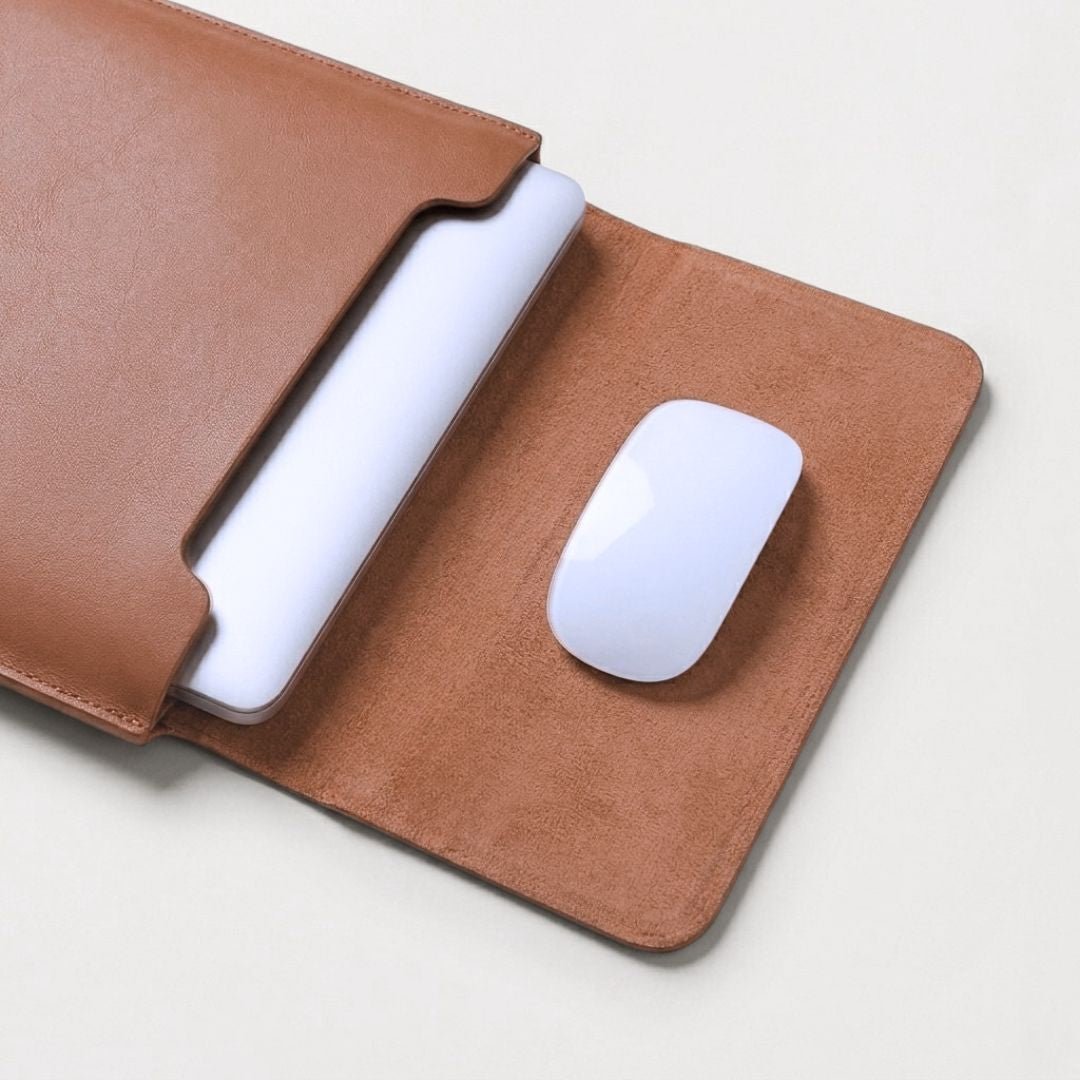 LUMI Laptop Hülle aus Leder für MacBook & Notebooks - Laptophüllen - Nappa Sienna Brown - Kuratist