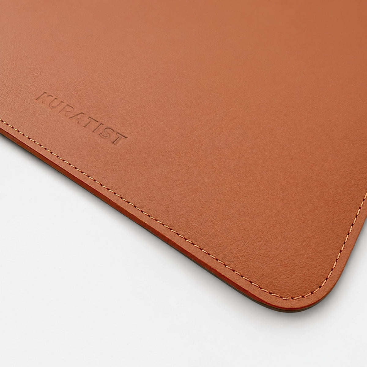 LUMI Laptophülle aus Premium Rindsleder - Laptophüllen - Nappa Sienna Brown - Kuratist