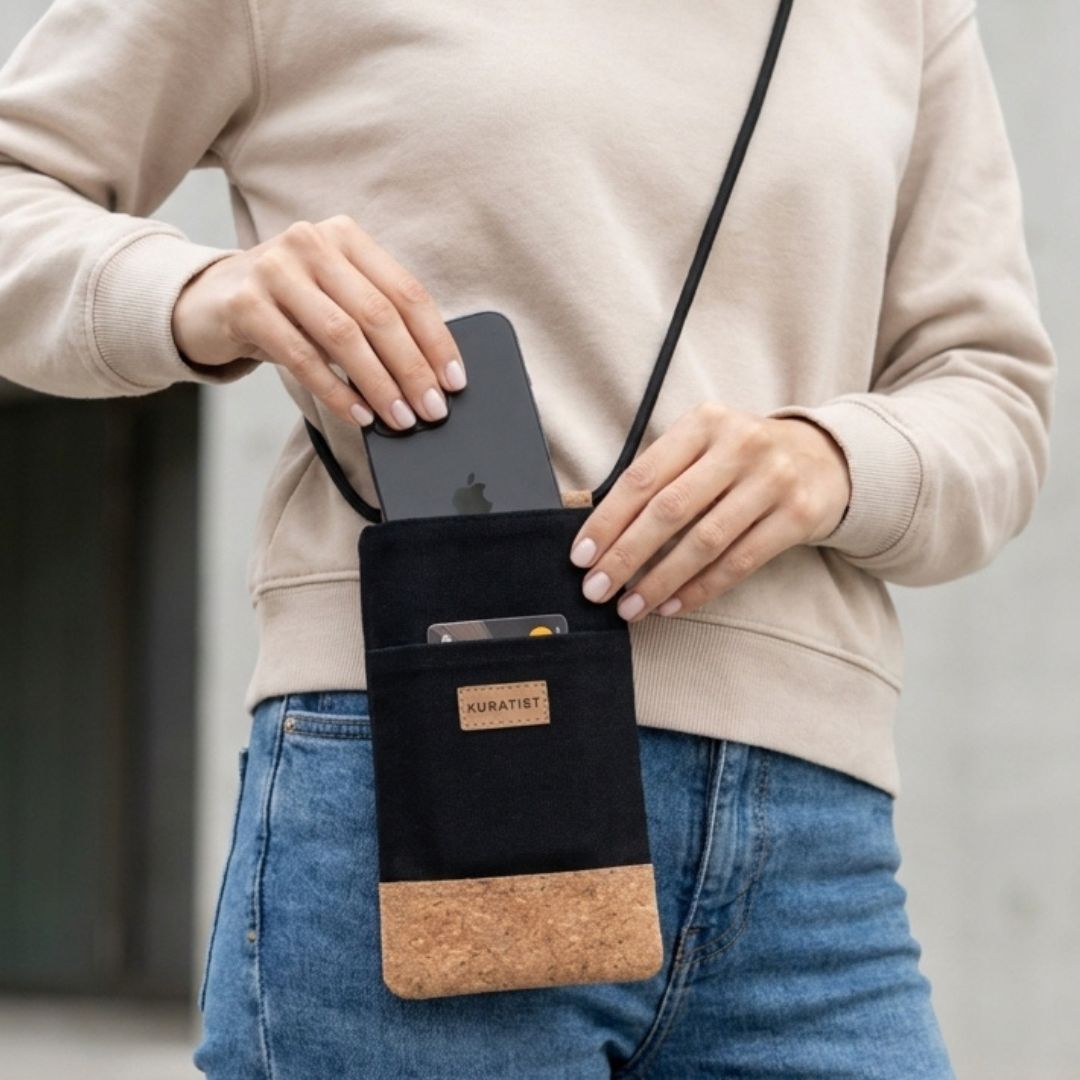 NELA Handytasche zum Umhängen - Handytasche zum Umhängen - Black Cork - Kuratist