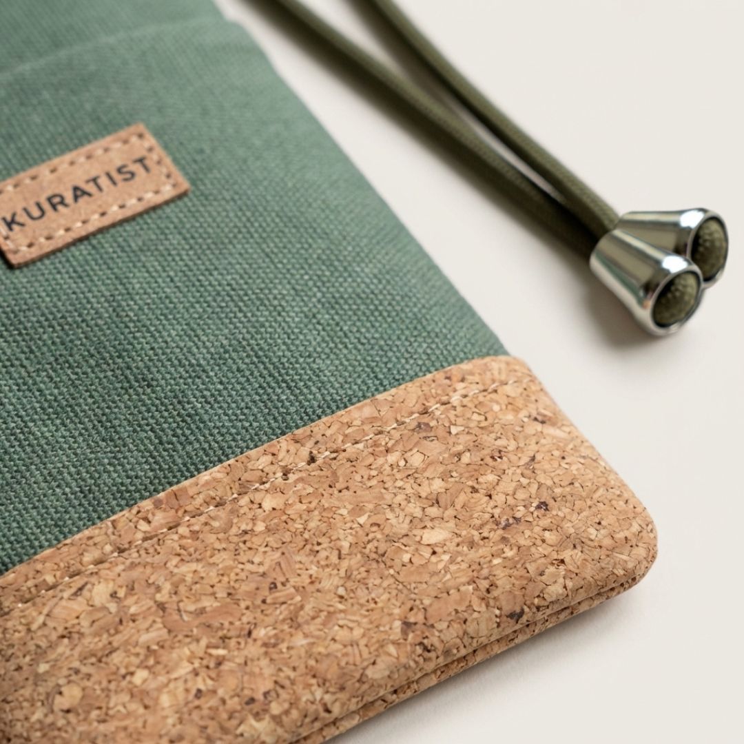 NELA Handytasche zum Umhängen - Handytasche zum Umhängen - Pine Cork - Kuratist