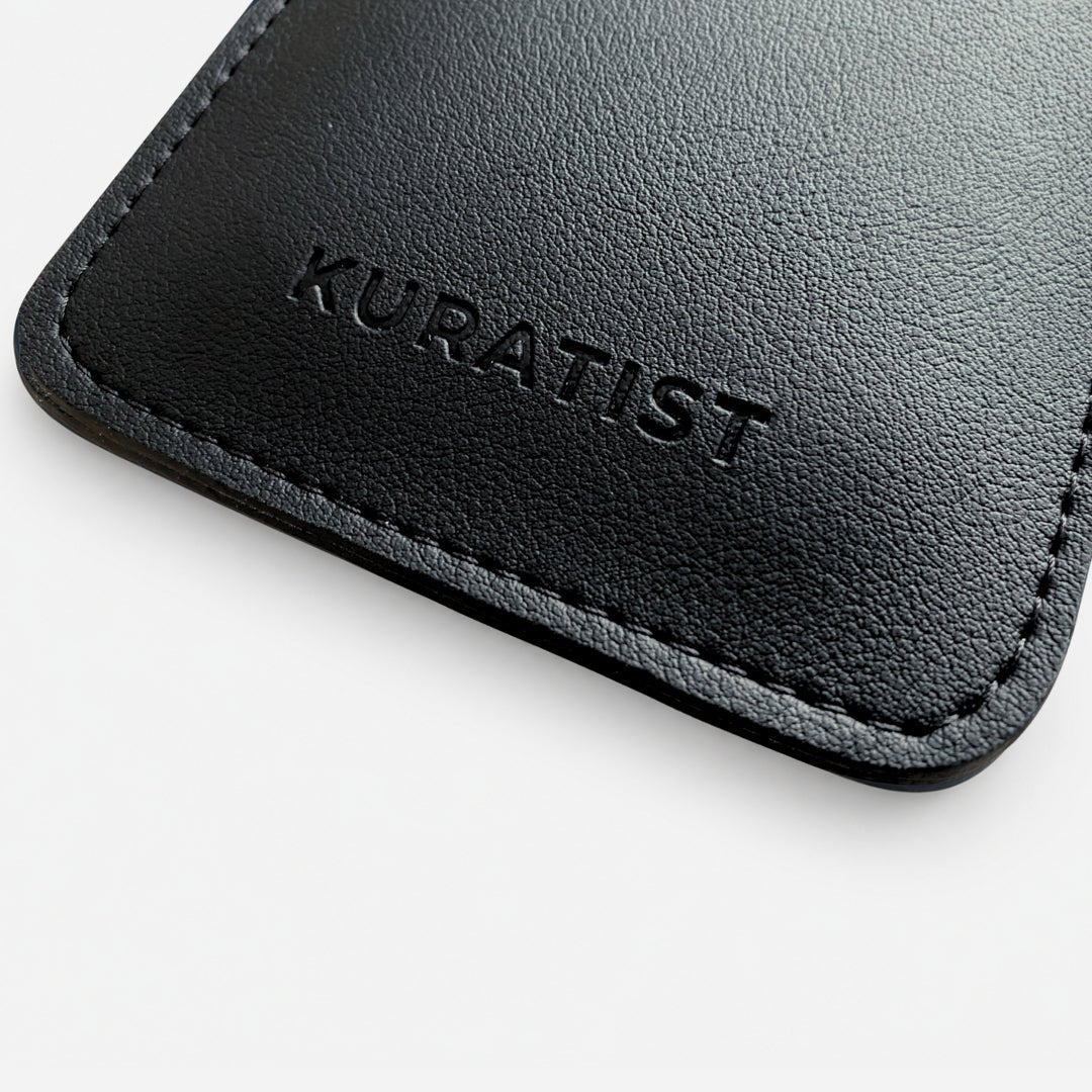 NORA Premium Handytasche (Vegan) - Handytaschen - Carbon Black Fine Grain - Kuratist