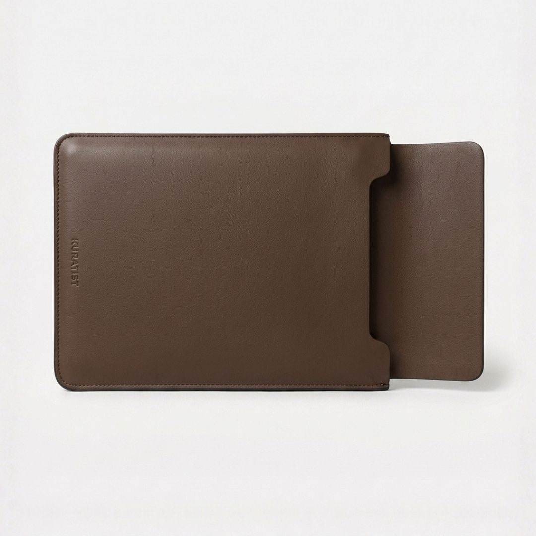 NORA Premium Laptop Hülle für MacBook & Notebooks - Laptophüllen - Premium Coffee - Kuratist