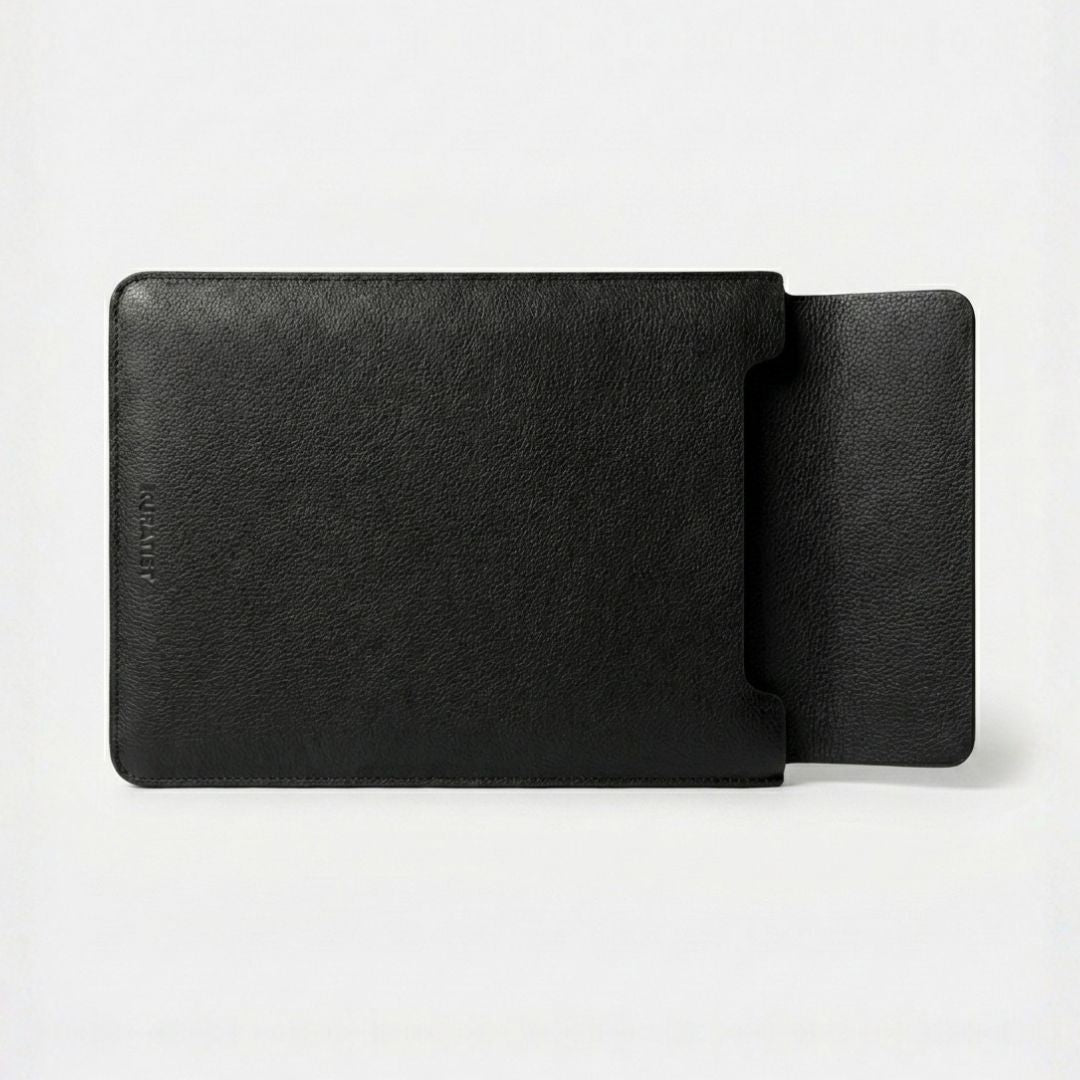 NORA Ultraflache Hülle für MacBook & Notebooks - Laptophüllen - Pebbled Black - Kuratist