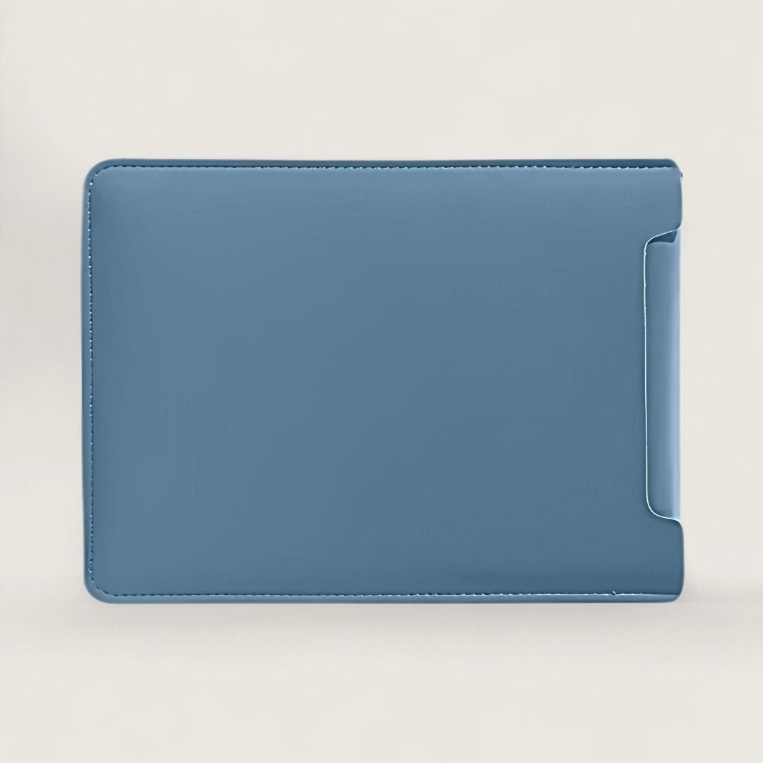 NORA – Ultraflache Hülle für MacBook & Notebooks - Laptoptaschen - Ocean Blue - Kuratist