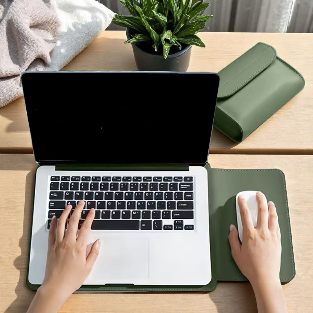 NORA – Ultraflache Hülle für MacBook & Notebooks - Laptoptaschen - Forest Green - Kuratist