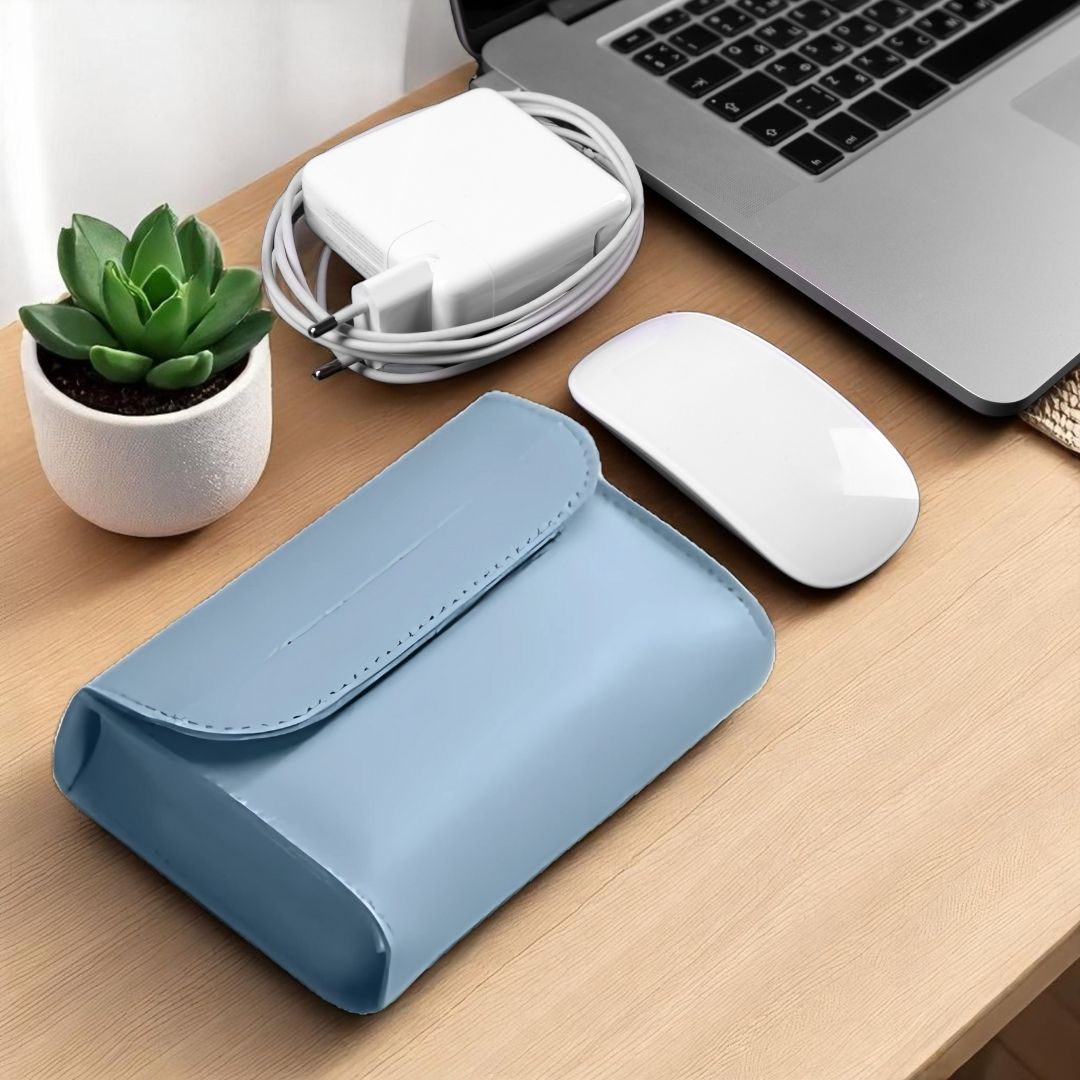 NORA – Ultraflache Hülle für MacBook & Notebooks - Laptoptaschen - Ocean Blue - Kuratist